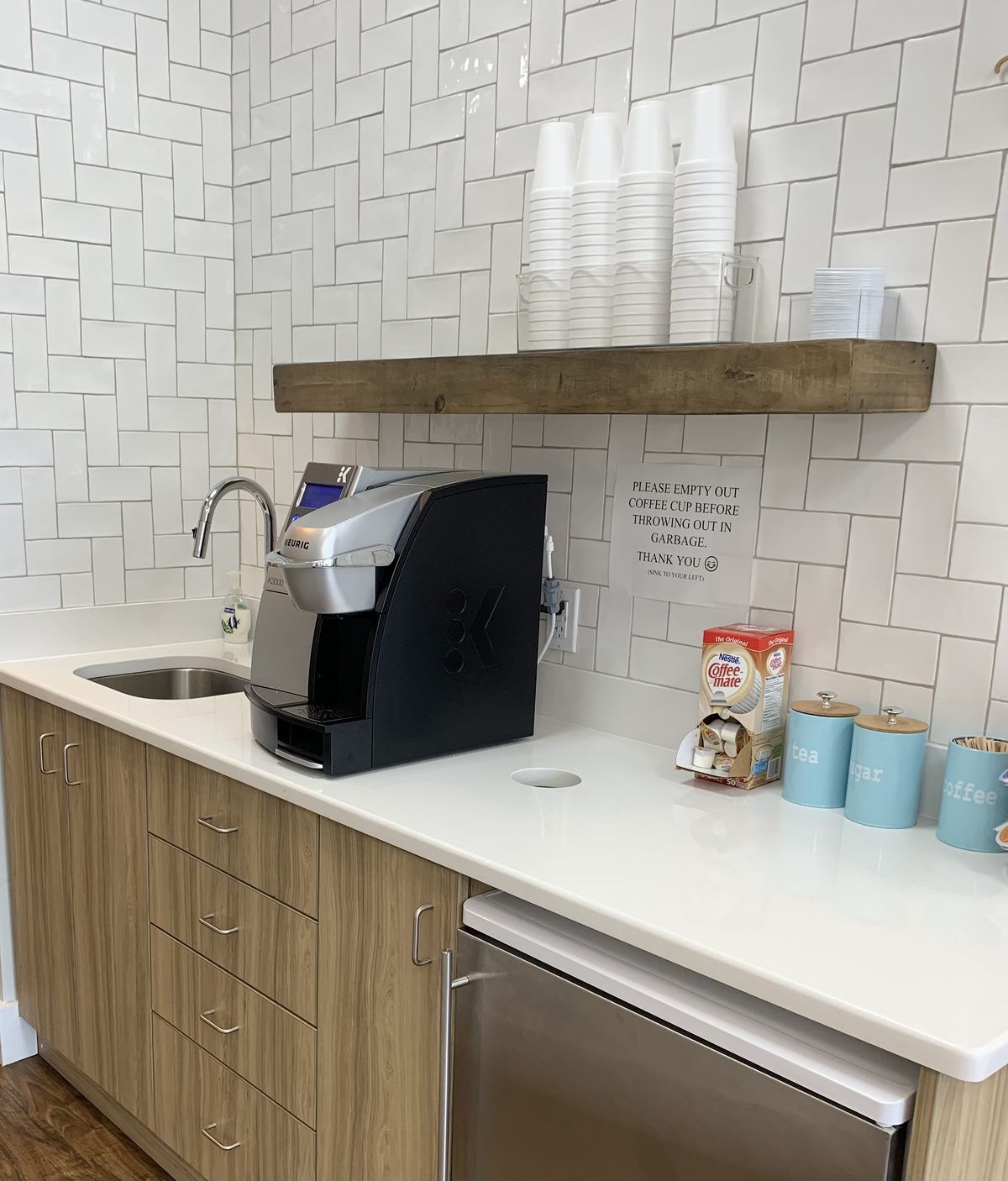 Coffee and refreshment bar for families in the NA Orthodontics waiting area